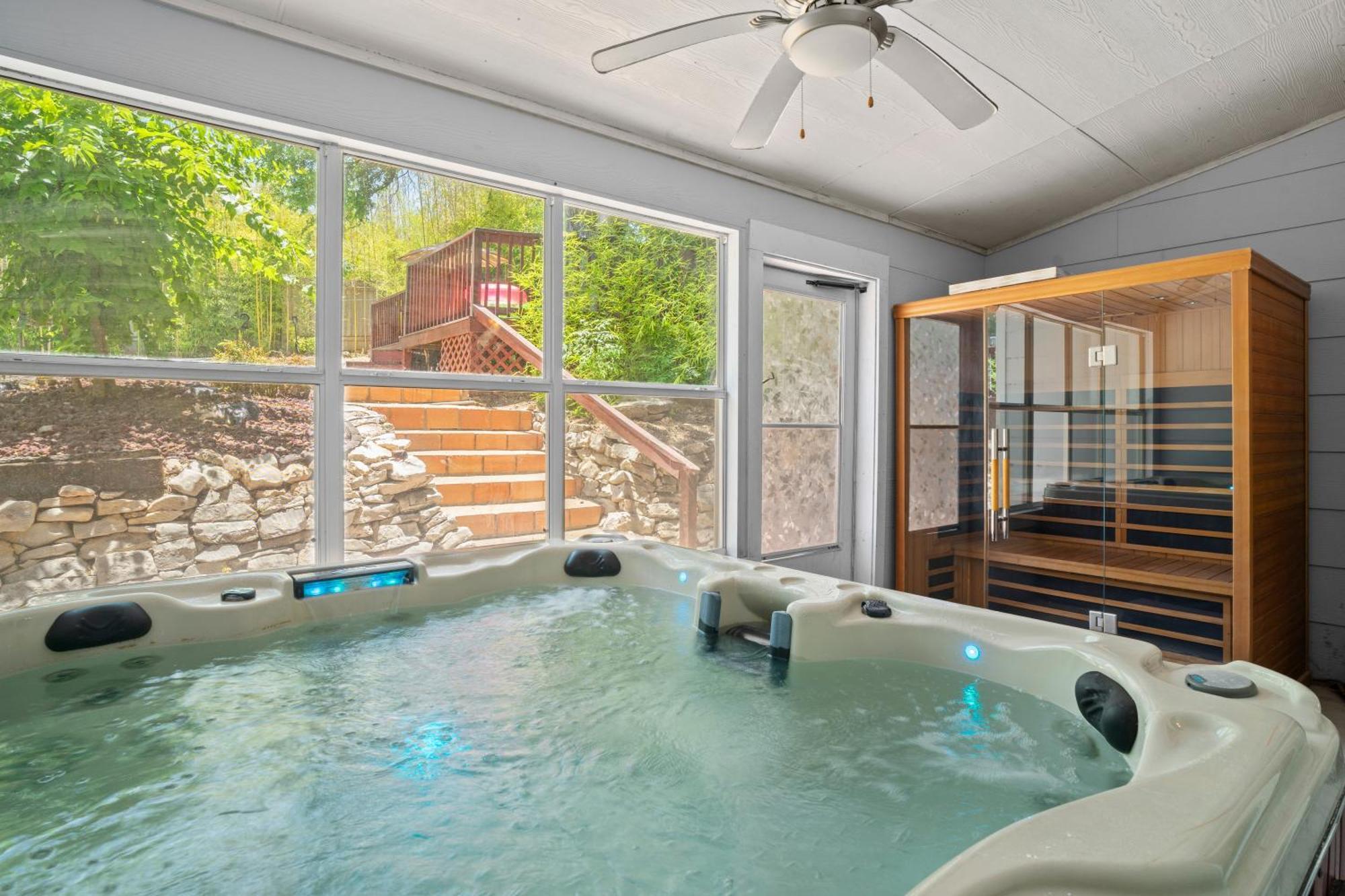 Vila Bamboo Oasis-Relaxing Hot Tub-Family Time San Antonio Exteriér fotografie